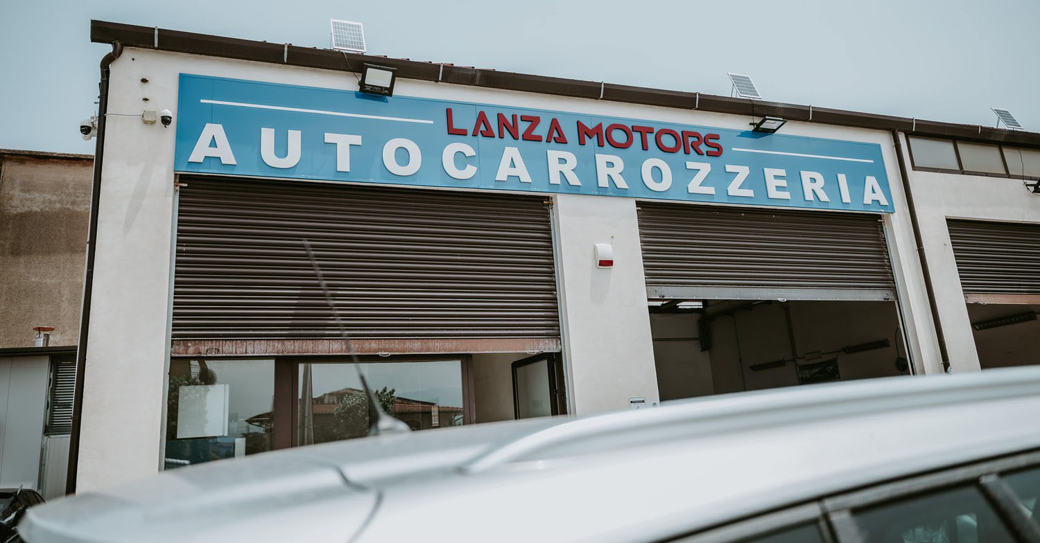 Lanza Cars